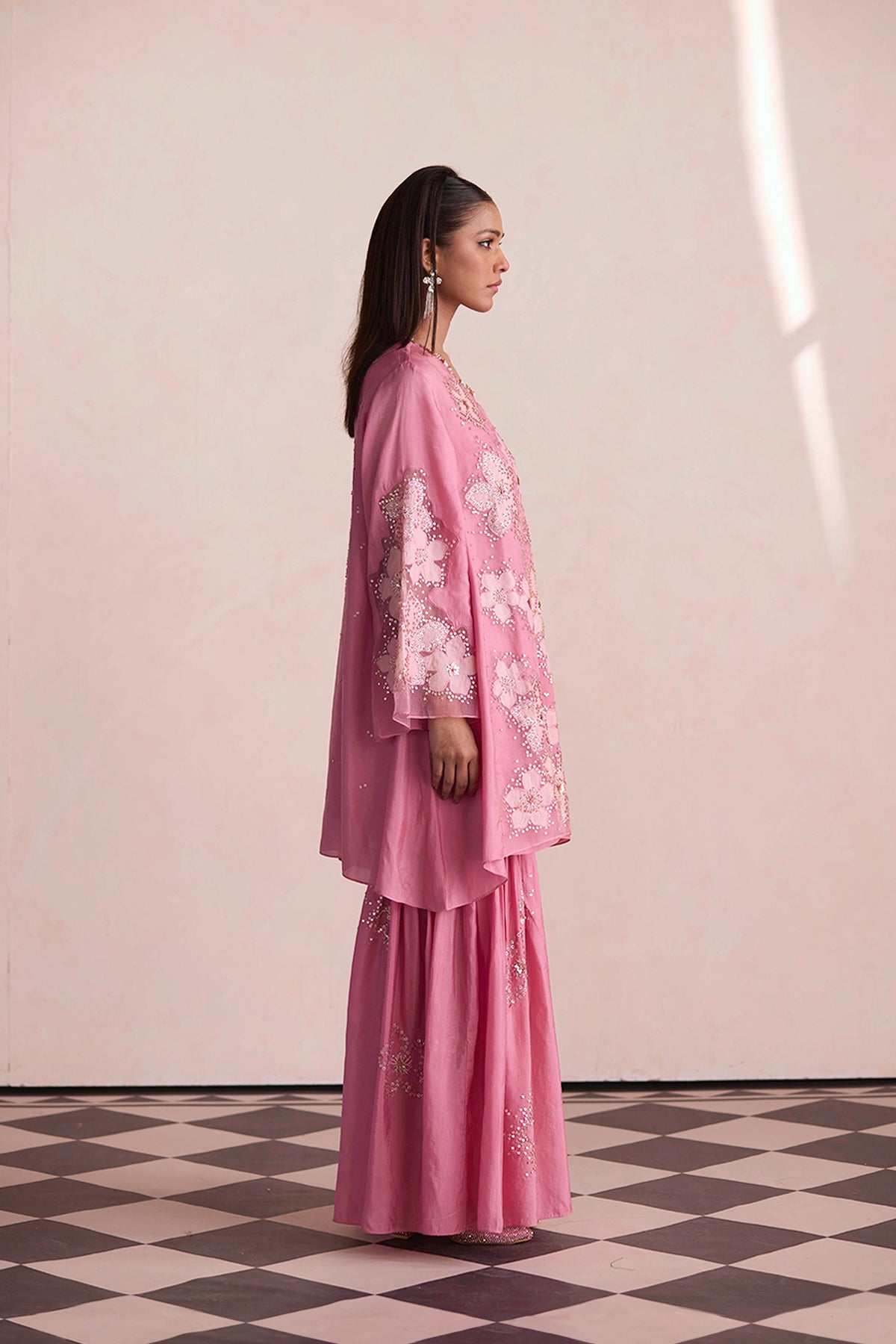ONT 383 - SET - ROSE