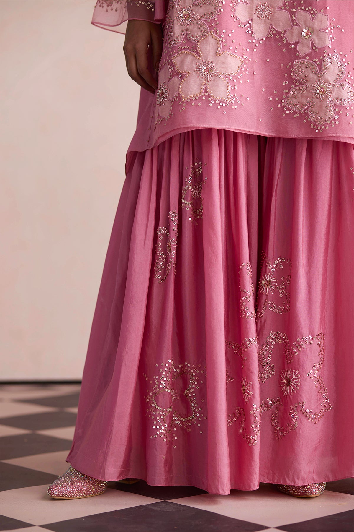 ONT 383 - SET - ROSE