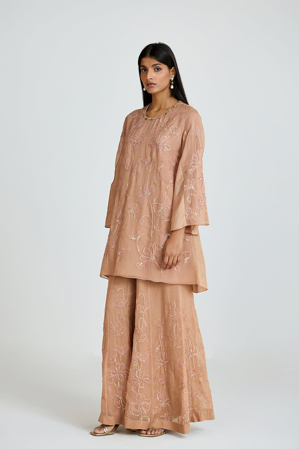 ONT 489 SET - GOLD