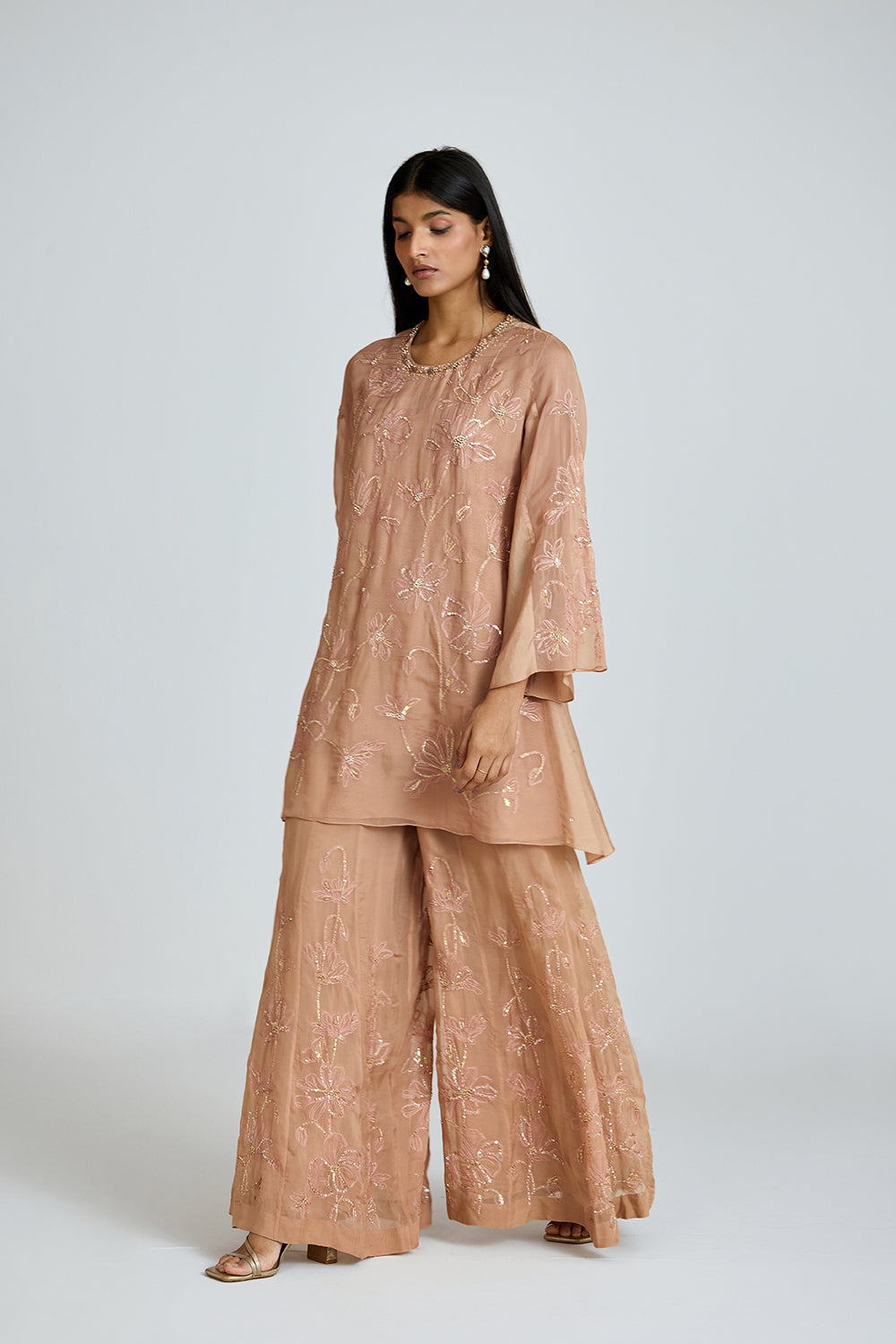 ONT 489 SET - GOLD